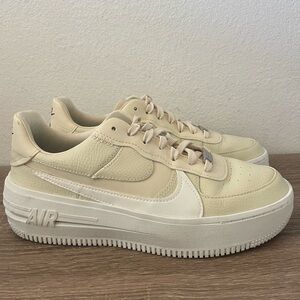 Nike Air Force 1 PLT.AF.ORM Sneakers, Fossil, Size 8